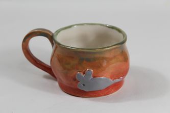 Plum color coffee mug with mouse decor